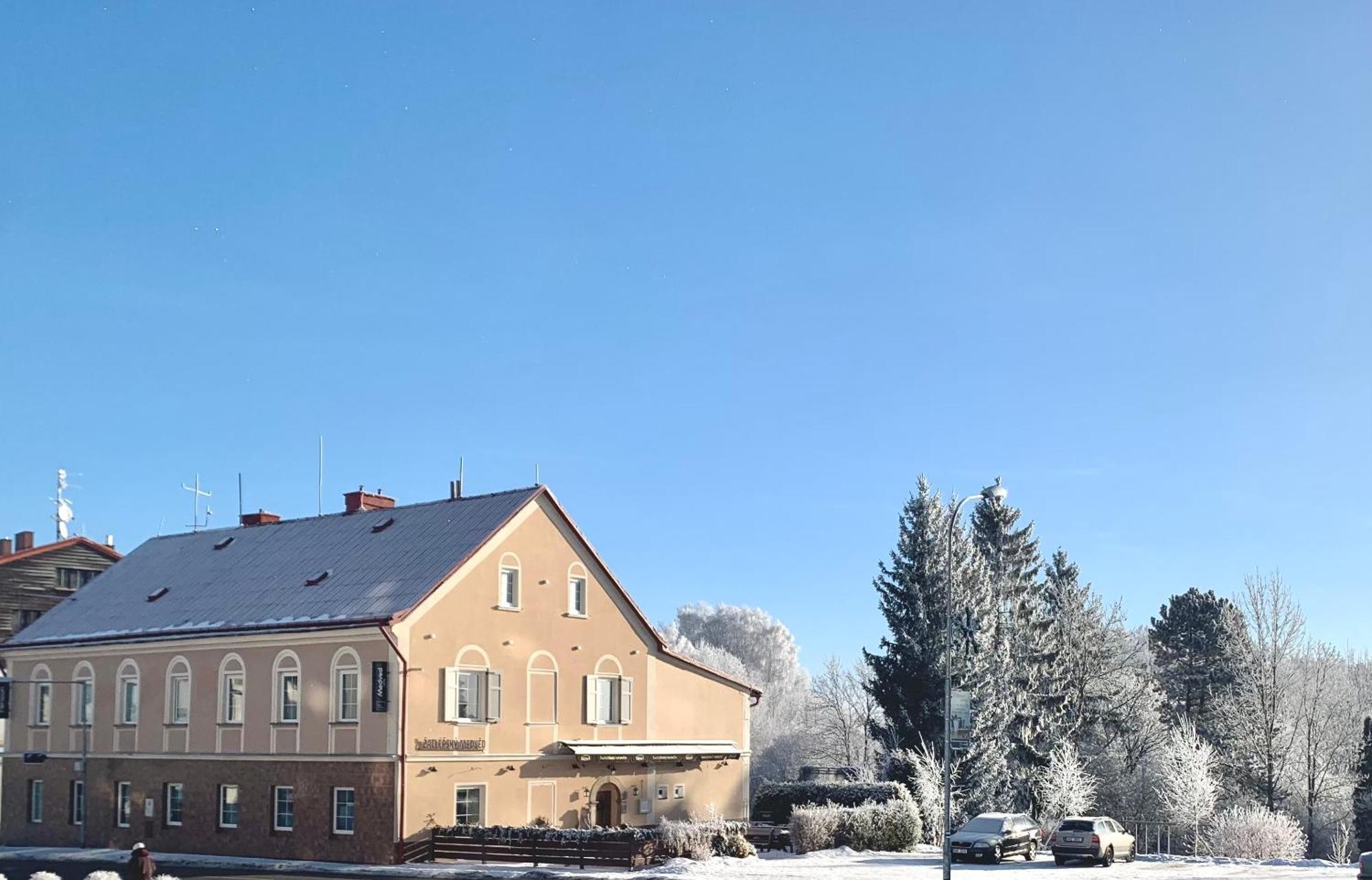 Pension Zaclersky Medved Exterior foto