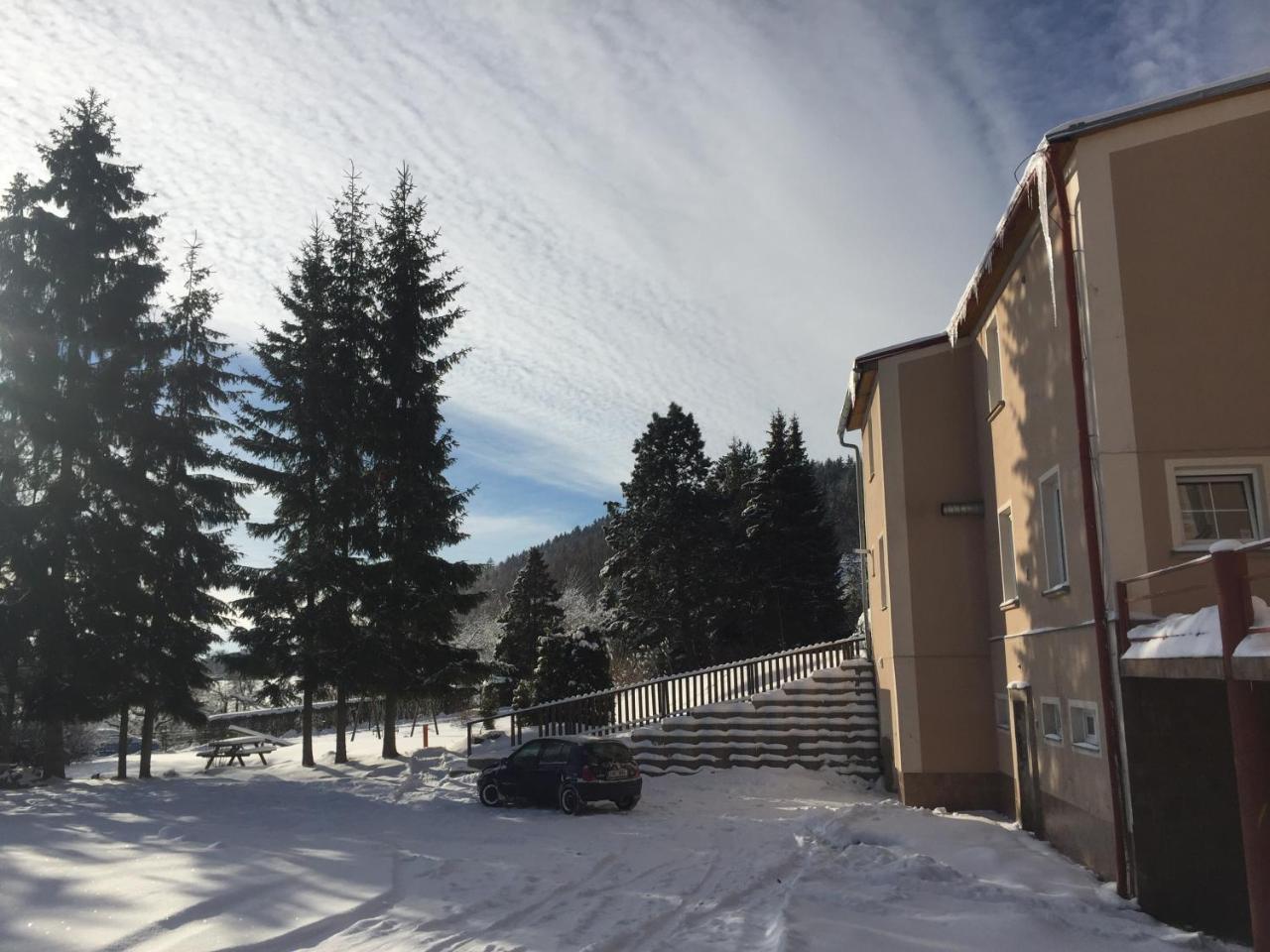 Pension Zaclersky Medved Exterior foto